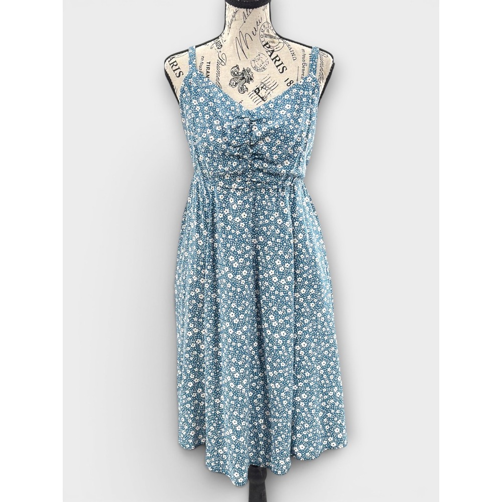 Torrid Skater Dress Size 00  Blue Ditsy Floral Sundress Fit Flare Coquette Flowy - Picture 3 of 13